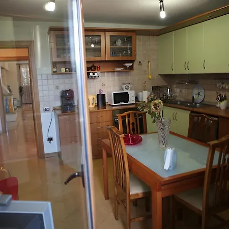Apartman A Flower In *
