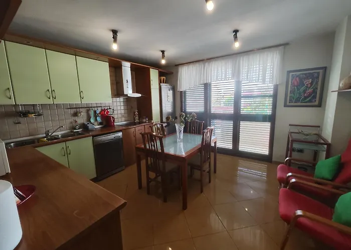 Apartman A Flower In *