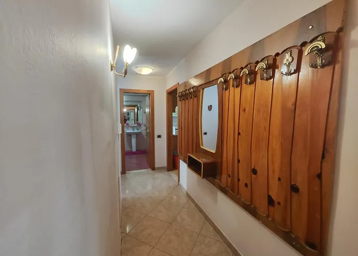 Apartman A Flower In *